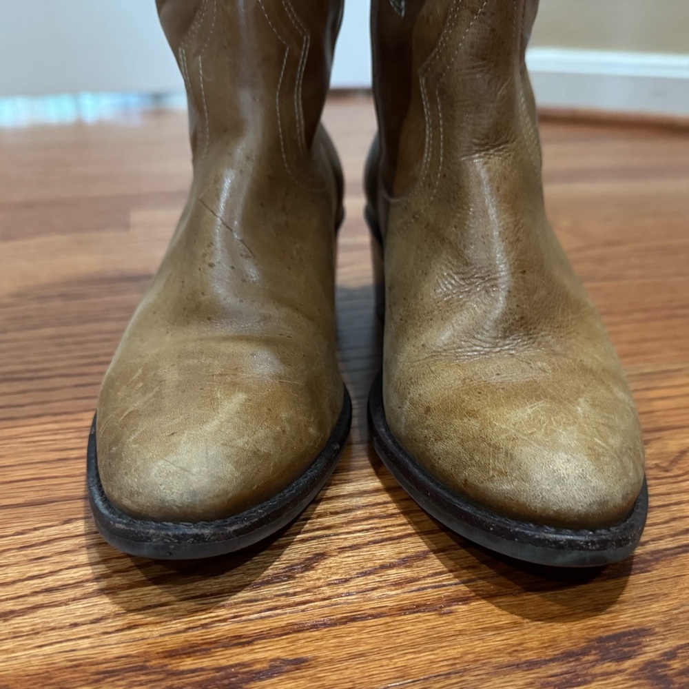 Brown Leather Cowboy Boots with Beautifully Embroidery and fully lined. Size 8M - Picture 5 of 10